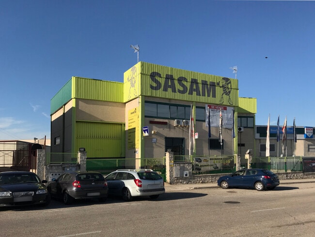 Más detalles de Calle Puerto Cruz Verde, 25, Móstoles - Nave en venta