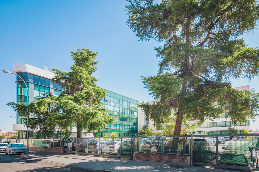 Oficinas en Madrid, MAD en alquiler - Foto del edificio - Imagen 2 de 3