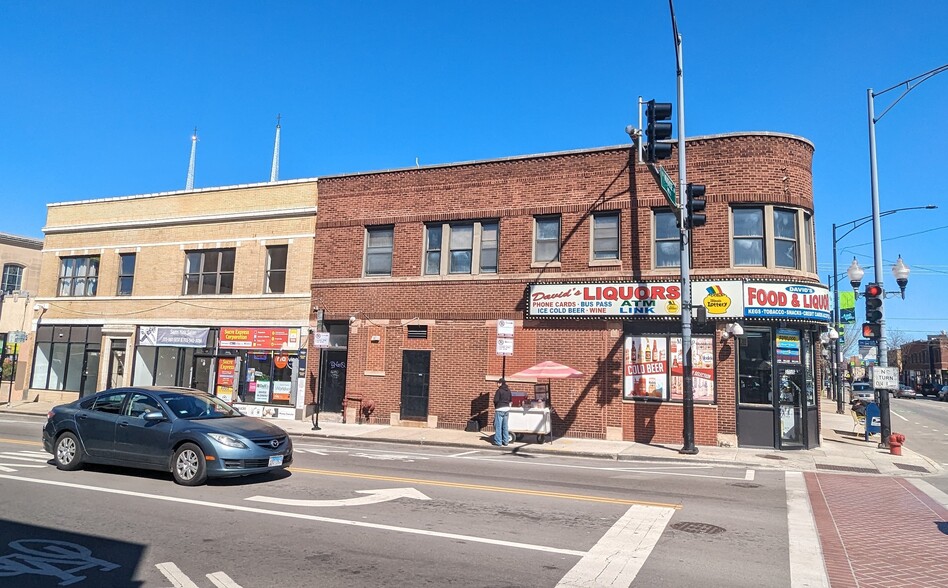 3146-3158 W Montrose Ave, Chicago, IL en alquiler - Foto del edificio - Imagen 2 de 4