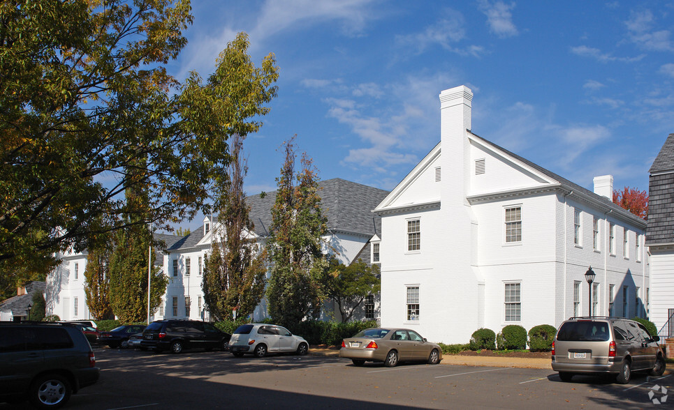 5008 Monument Ave, Richmond, VA en alquiler - Foto del edificio - Imagen 3 de 4