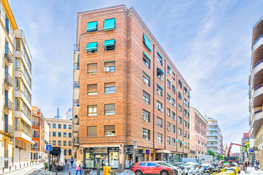 Calle Santísima Trinidad, 6, Madrid, Madrid en venta - Foto principal - Imagen 1 de 1