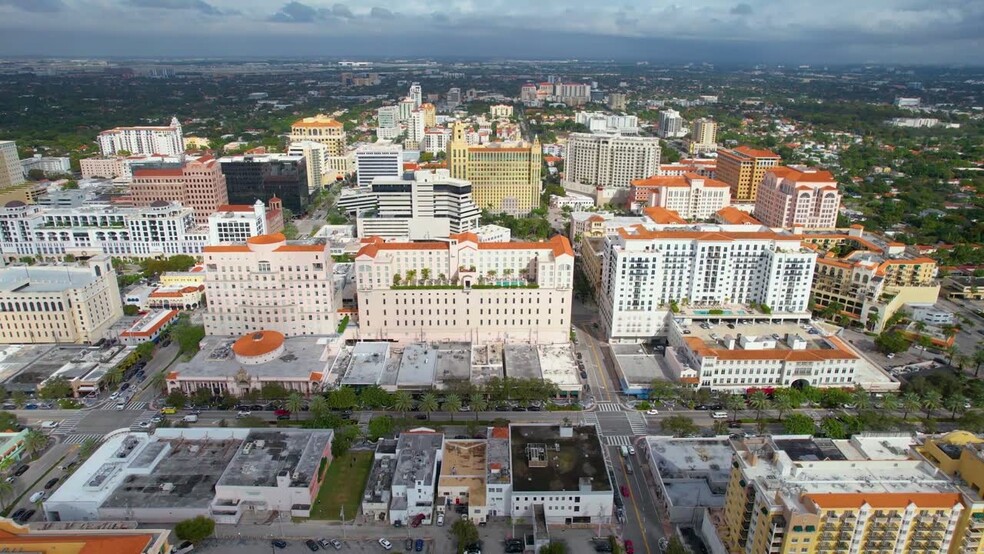 99 Miracle Mile Miracle Mile / Coral way, Coral Gables, FL en venta - Vídeo de anuncio comercial - Imagen 1 de 13