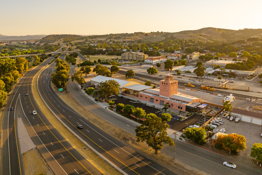 525 Riverside Ave, Paso Robles, CA en venta - Foto del edificio - Imagen 1 de 9