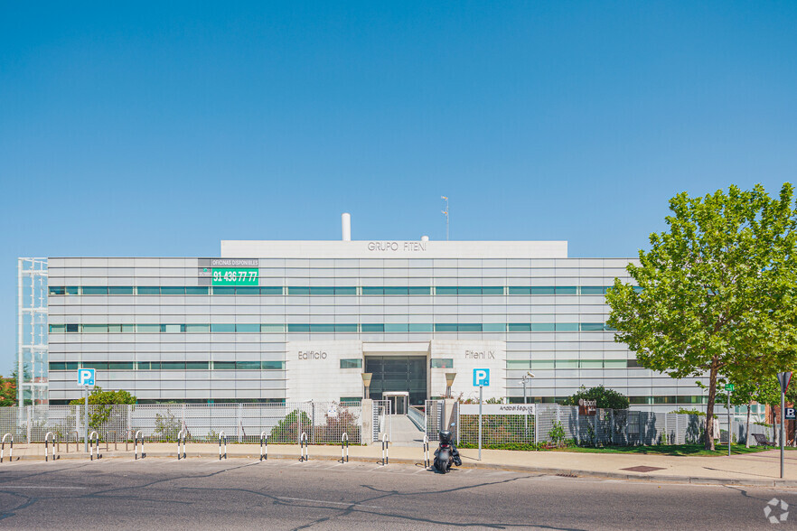 Calle de Anabel Segura, 10, Alcobendas, Madrid en alquiler - Foto del edificio - Imagen 2 de 3