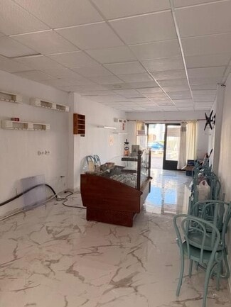 Más detalles de Travesera de Avinguda Central, 85, Alaior - Edificio residencial​ en venta