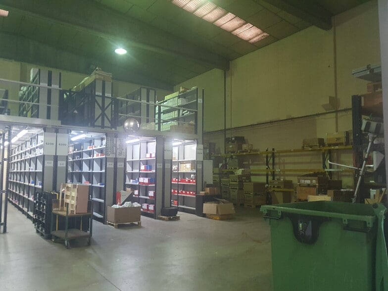 Nave en L'Hospitalet de Llobregat, Barcelona en alquiler - Foto del interior - Imagen 2 de 6