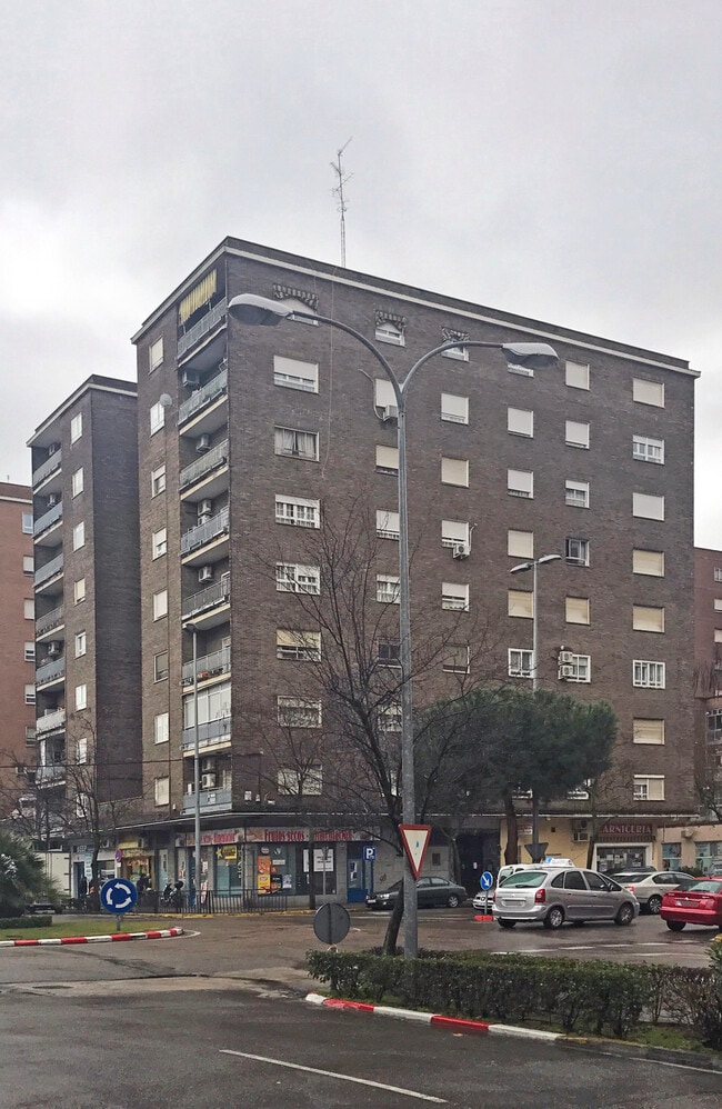 Más detalles de Avenida del Príncipe Felipe, 54, Talavera de la Reina - Edificio residencial​ en venta