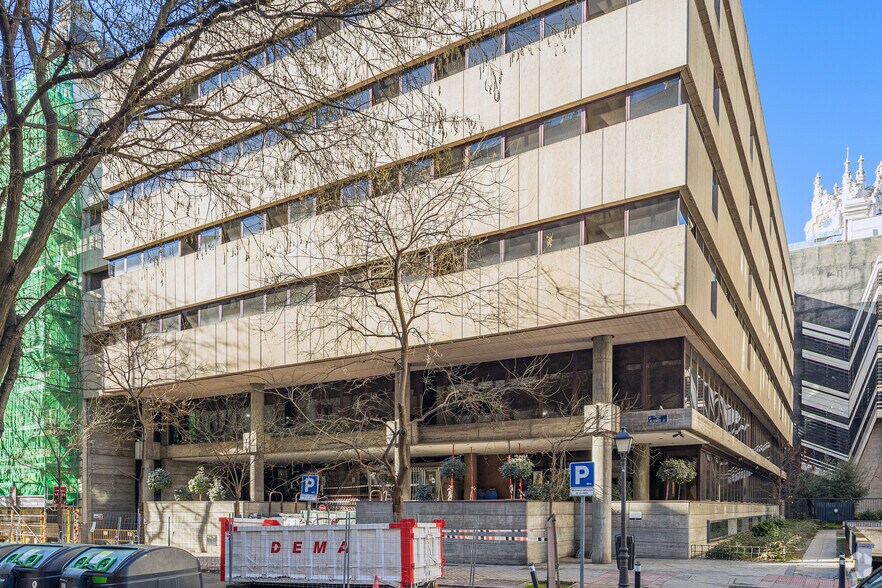 Calle de Alfonso XI, 6, Madrid, Madrid en alquiler - Foto del edificio - Imagen 2 de 3