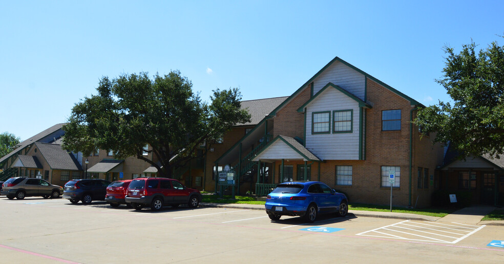 412 N Main St, Euless, TX en alquiler - Foto del edificio - Imagen 1 de 4