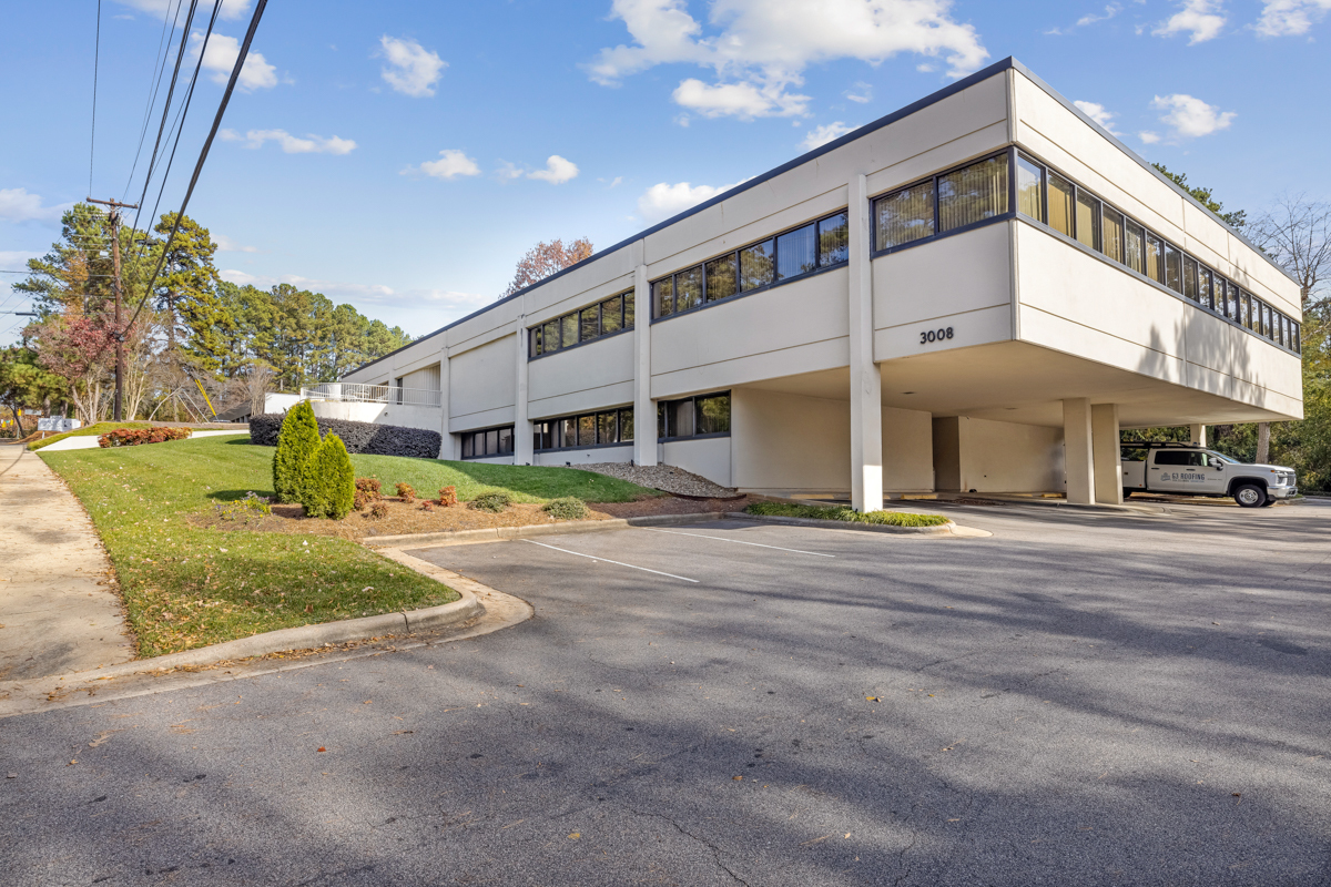 3008 Anderson Dr, Raleigh, NC en alquiler Foto del edificio- Imagen 1 de 13