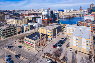 140 S 1st St, Milwaukee, WI - vista aérea  vista de mapa