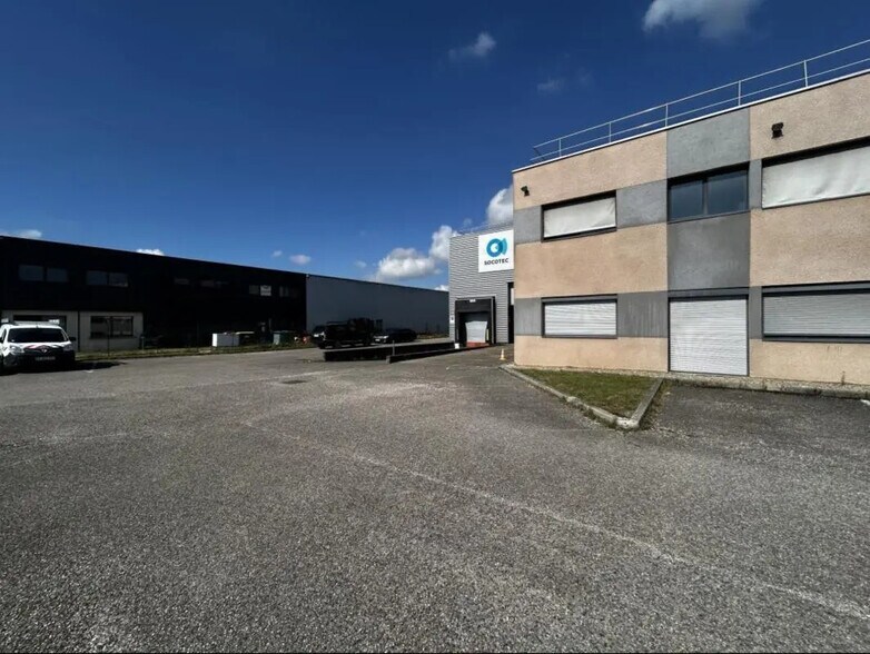 8-12 Impasse Du Rhône, Corbas en alquiler - Foto del edificio - Imagen 3 de 16