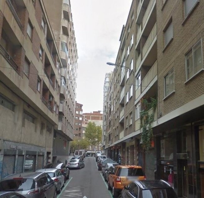 Más detalles de Calle Primero de Mayo, 21, Salamanca - Local en venta