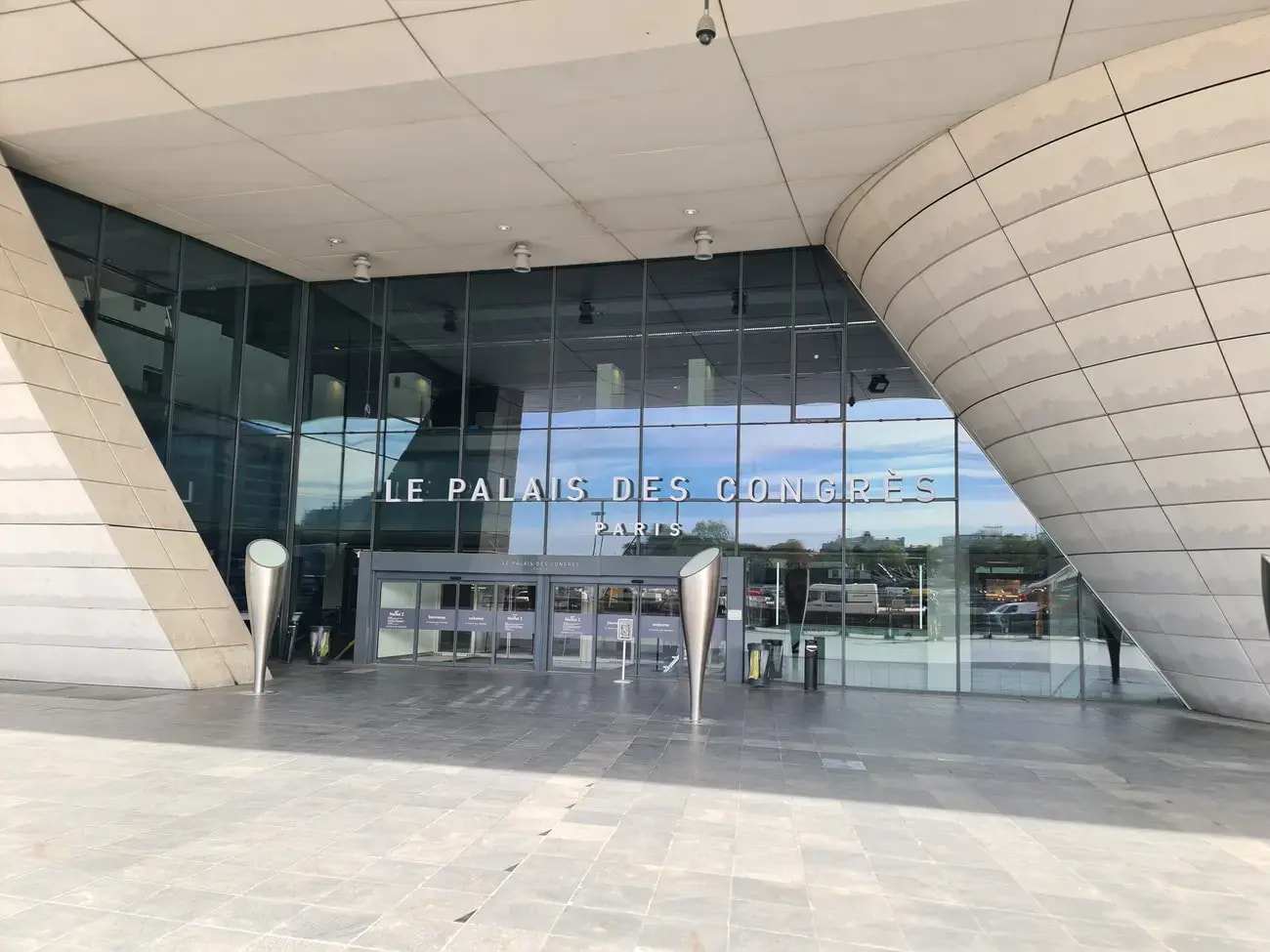 2-16 Place De La Porte Maillot, Paris en alquiler Foto del edificio- Imagen 1 de 6