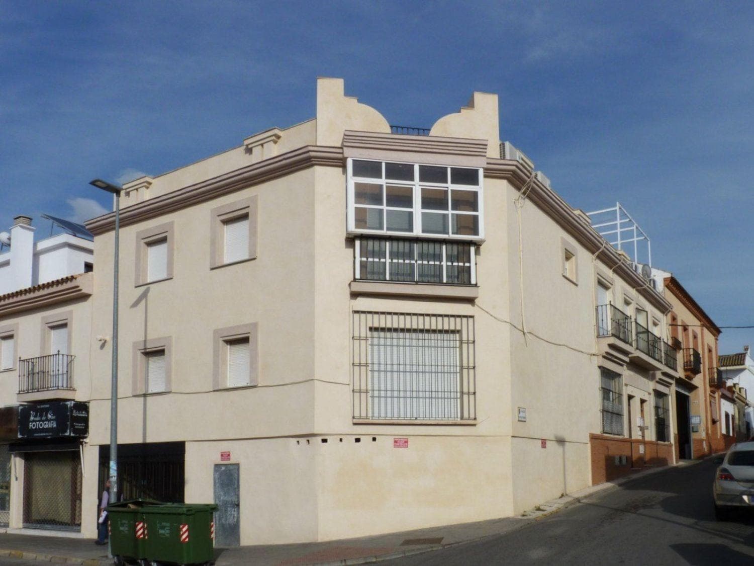 Local en Gines, Sevilla en venta Foto principal- Imagen 1 de 9