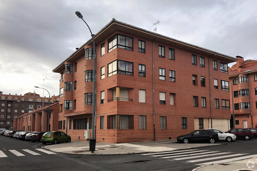 Calle Alfredo Abella, 1, Ávila, Ávila en venta - Foto del edificio - Imagen 2 de 2