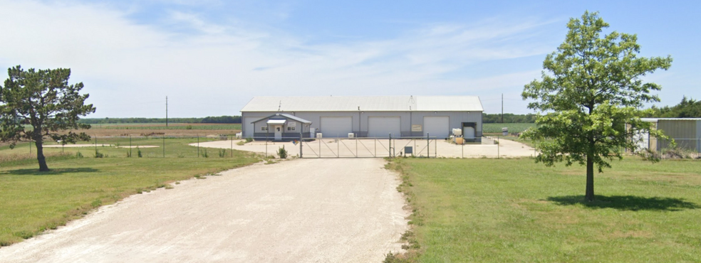 5125 N Halstead Rd, Halstead, KS en venta - Foto del edificio - Imagen 3 de 5