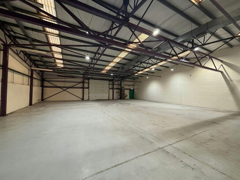 15-17 Bessemer Dr, East Kilbride en alquiler - Foto del edificio - Imagen 2 de 4