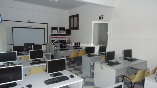 Oficina en Cáceres, Cáceres en venta - Foto del edificio - Imagen 2 de 6