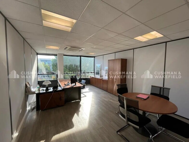 11-13 Avenue Andre Roussin, Marseille en alquiler - Foto del edificio - Imagen 2 de 22