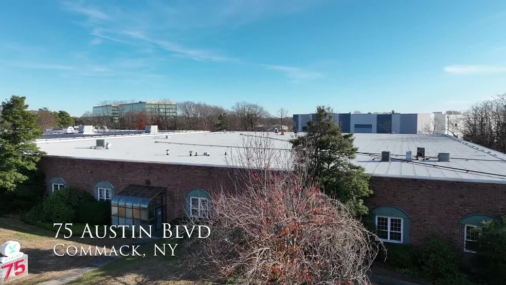 75 Austin Blvd, Commack, NY en alquiler - Vídeo de anuncio comercial - Imagen 2 de 7