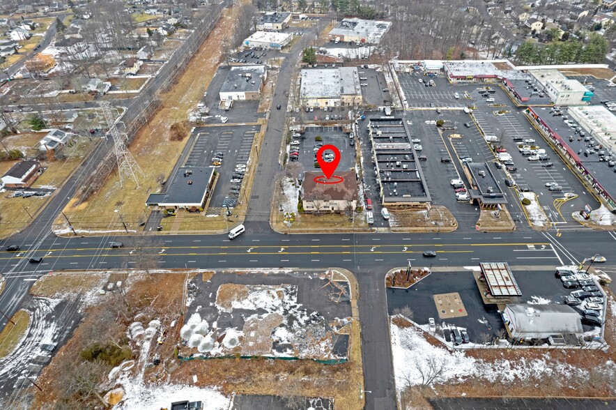 1740 Oak Tree Rd, Edison, NJ en alquiler - Foto del edificio - Imagen 3 de 22