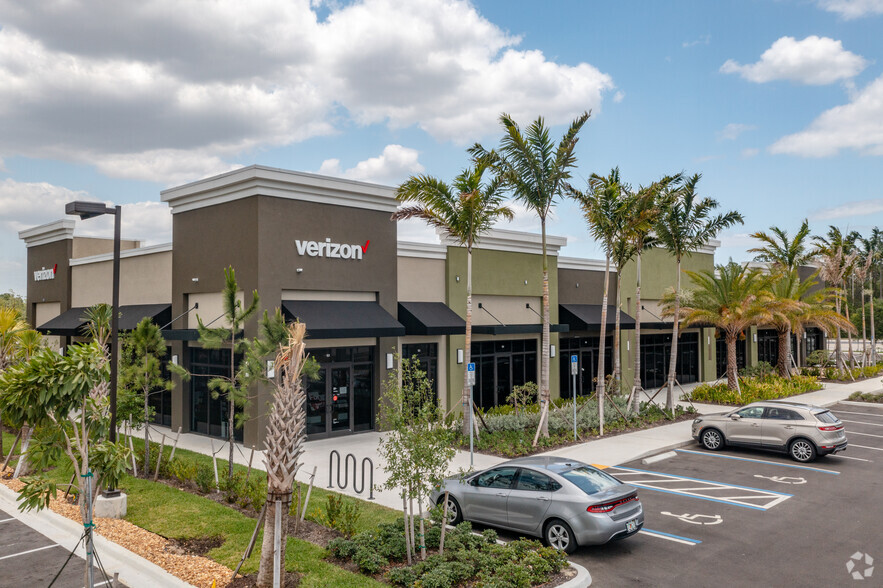 16431 Corporate Commerce Way, Fort Myers, FL en alquiler - Foto principal - Imagen 1 de 7