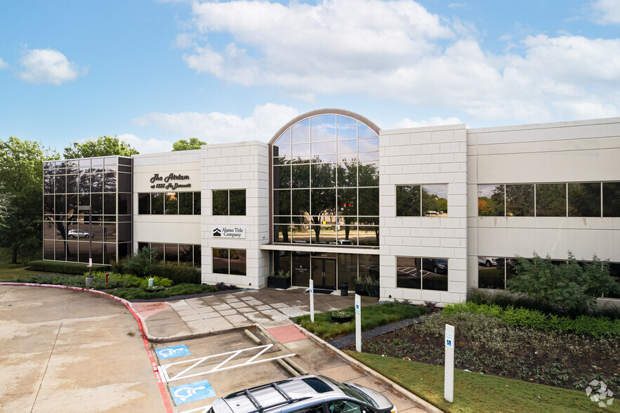 1333 W McDermott Dr, Allen, TX en alquiler - Foto del edificio - Imagen 1 de 5