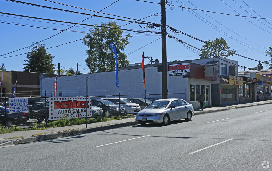 13521 King George Blvd, Surrey, BC en alquiler - Foto del edificio - Imagen 2 de 5