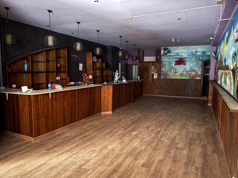 Local en Ponferrada, León en venta - Foto del edificio - Imagen 1 de 10