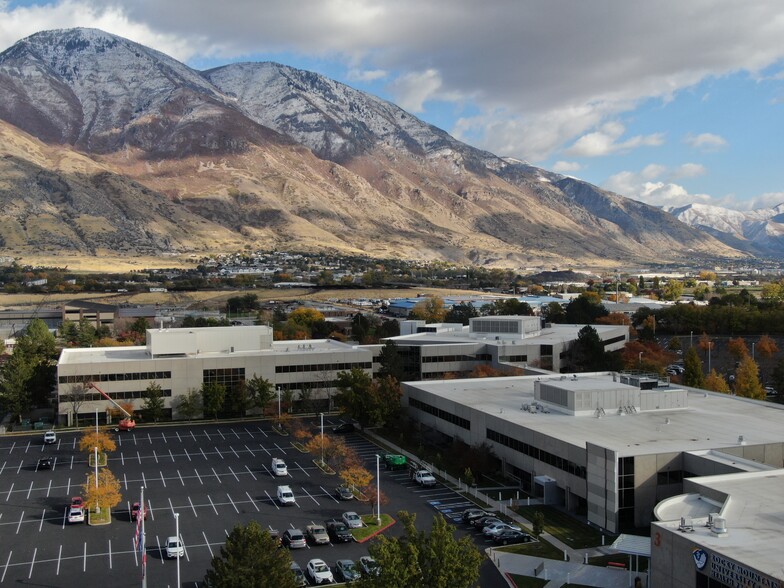 1712 S East Bay Blvd, Provo, UT en alquiler - Foto del edificio - Imagen 2 de 35