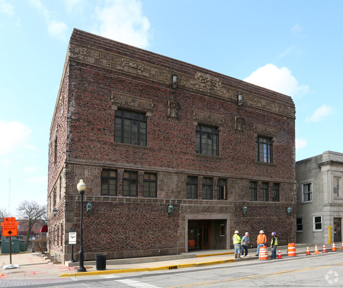 77 S Stolp Ave, Aurora, IL en alquiler - Foto del edificio - Imagen 2 de 8