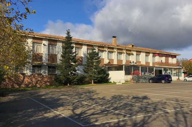 Más detalles de Paseo Ermita, Pedrezuela - Terreno en venta