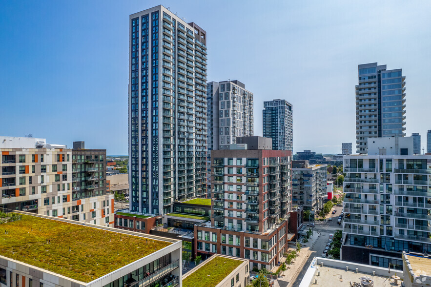 674 Dundas St E, Toronto, ON en alquiler - Foto del edificio - Imagen 2 de 4