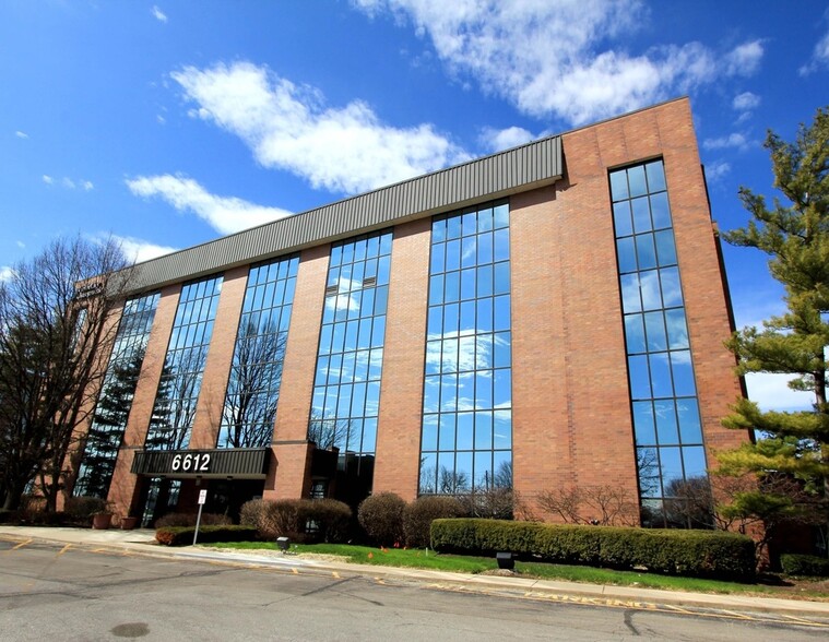 6612 E 75th St, Indianapolis, IN en alquiler - Foto del edificio - Imagen 1 de 7