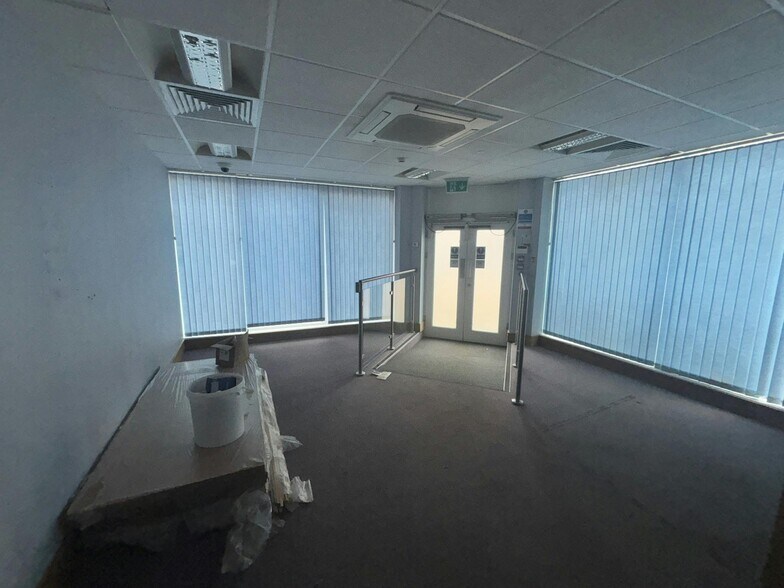 377-387 London Rd, Portsmouth en alquiler - Foto del edificio - Imagen 2 de 12