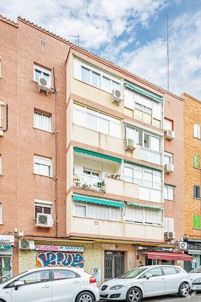 Calle Ángel Múgica, 2, Madrid, Madrid en venta - Foto del edificio - Imagen 2 de 2