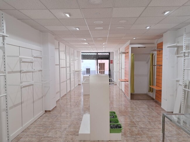 Más detalles de Local en alquiler