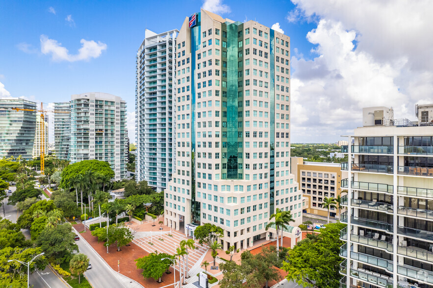 2601 S Bayshore Dr, Coconut Grove, FL en alquiler - Foto del edificio - Imagen 2 de 2