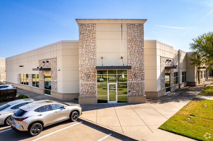 645 E State Highway 121, Coppell, TX en alquiler - Foto del edificio - Imagen 3 de 28