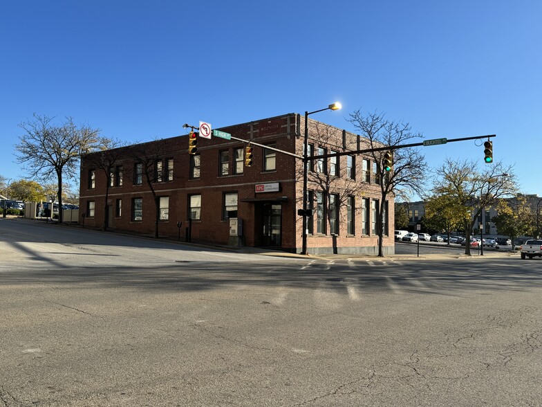 313 S High St, Akron, OH en alquiler - Foto del edificio - Imagen 2 de 14