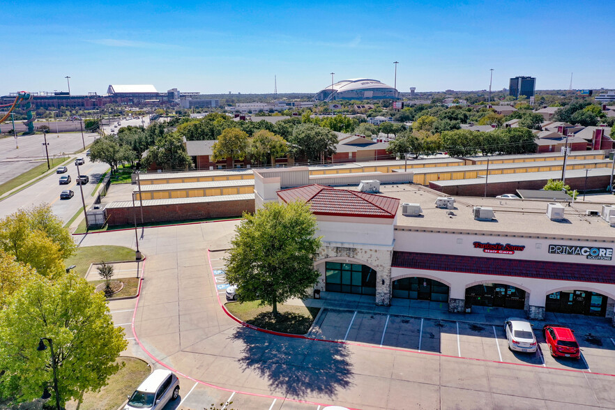 1630 E Lamar Blvd, Arlington, TX en alquiler - Foto del edificio - Imagen 1 de 4