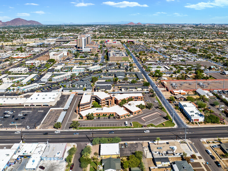 2701 N 16th St, Phoenix, AZ en venta - Foto principal - Imagen 1 de 7