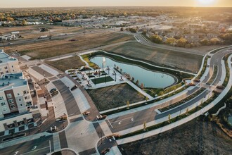 400 S Heritage Way, Andover, KS en alquiler Foto del edificio- Imagen 2 de 2