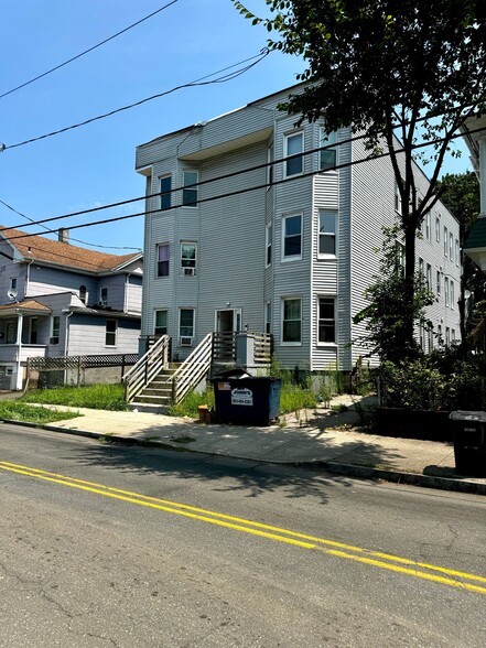 373 Blatchley Ave, New Haven, CT en venta - Foto del edificio - Imagen 1 de 9