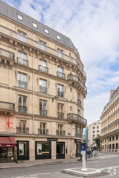 23 Rue Chauchat, Paris en alquiler - Foto del edificio - Imagen 2 de 3