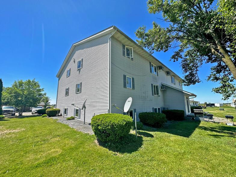 415 Jefferson St W, Gardner, IL en venta - Foto del edificio - Imagen 2 de 12