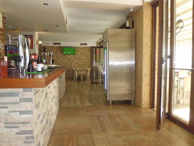 Local en Roquetas de Mar, Almería en venta - Foto del edificio - Imagen 3 de 17