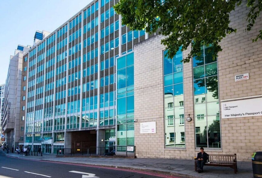 89 Eccleston Sq, London en alquiler - Foto del edificio - Imagen 1 de 4