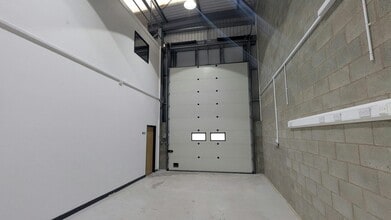 Blackhorse Rd, Exhall en alquiler Foto del interior- Imagen 2 de 7